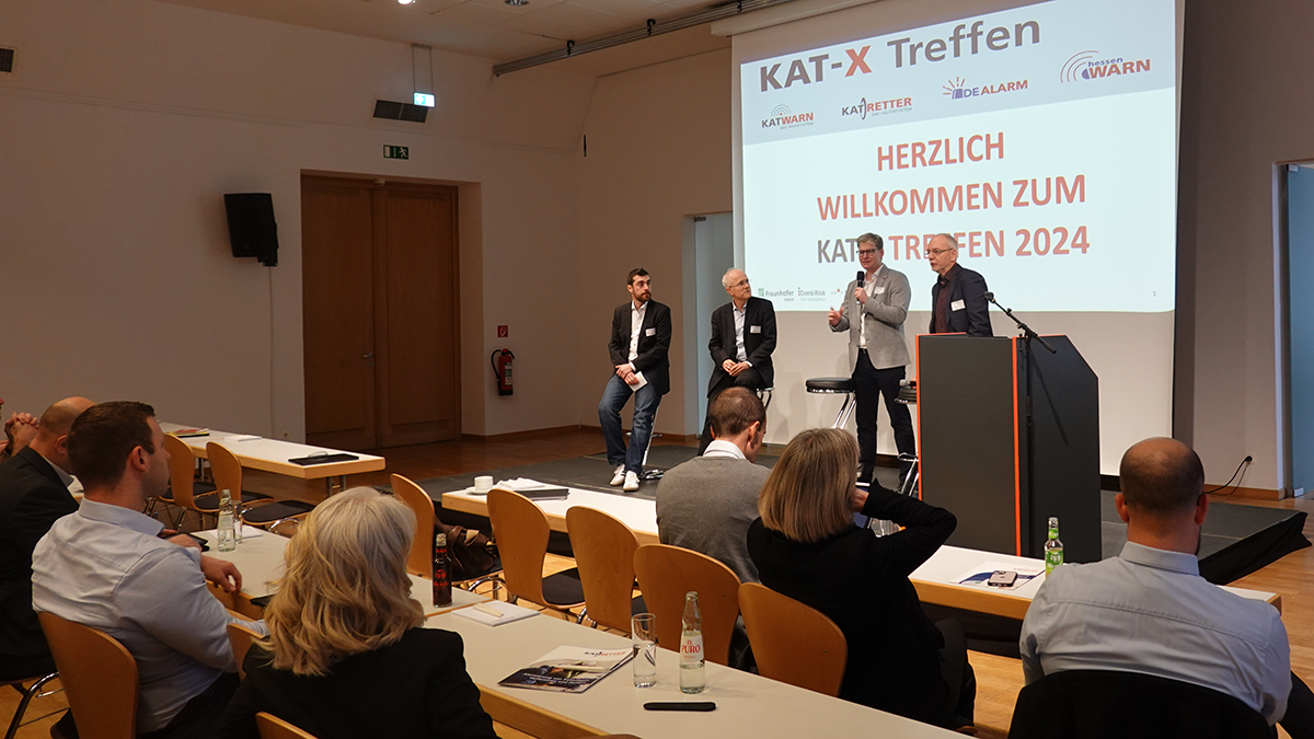 Podiumsdiskussion beim KAT-X Treffen 2024 in der Urania Berlin