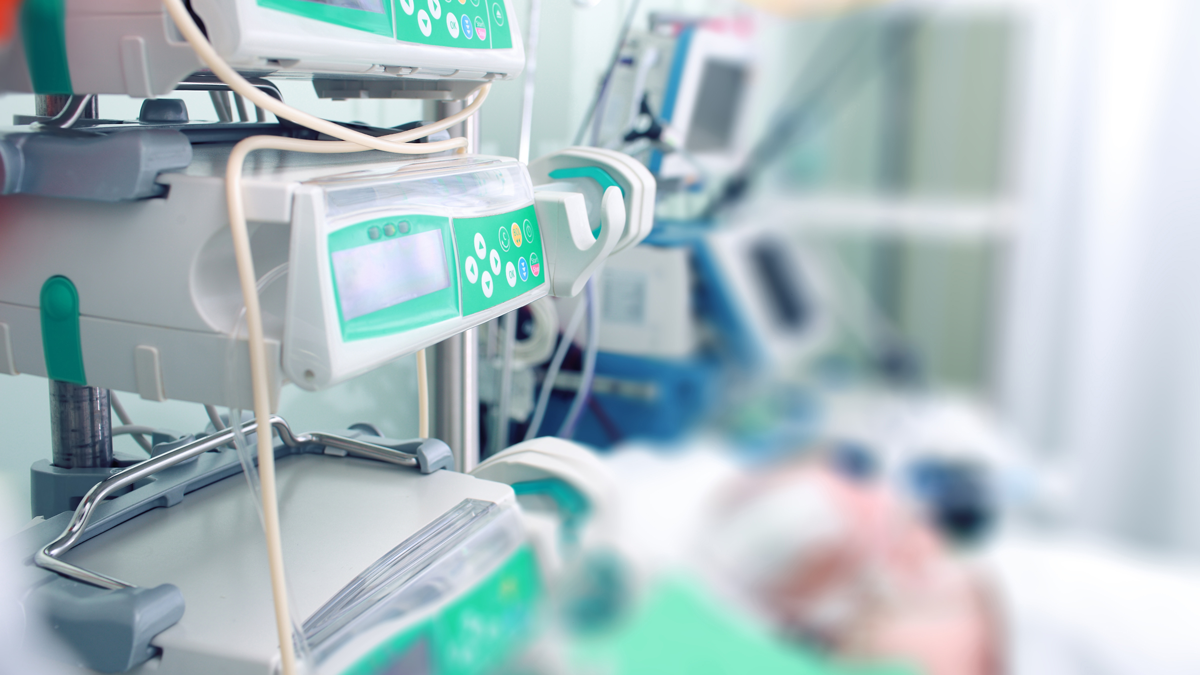 ESPRI, News: ERIC Das Bild zeigt Medizingeräte in einem Krankenhaus.