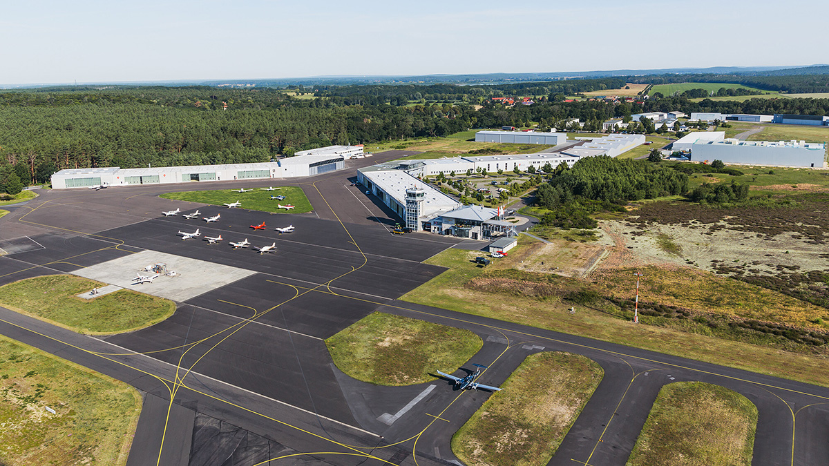 Luftaufnahme des Fluplatzes Schönhagen