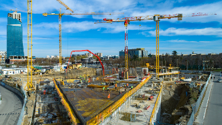 Construction under cranes