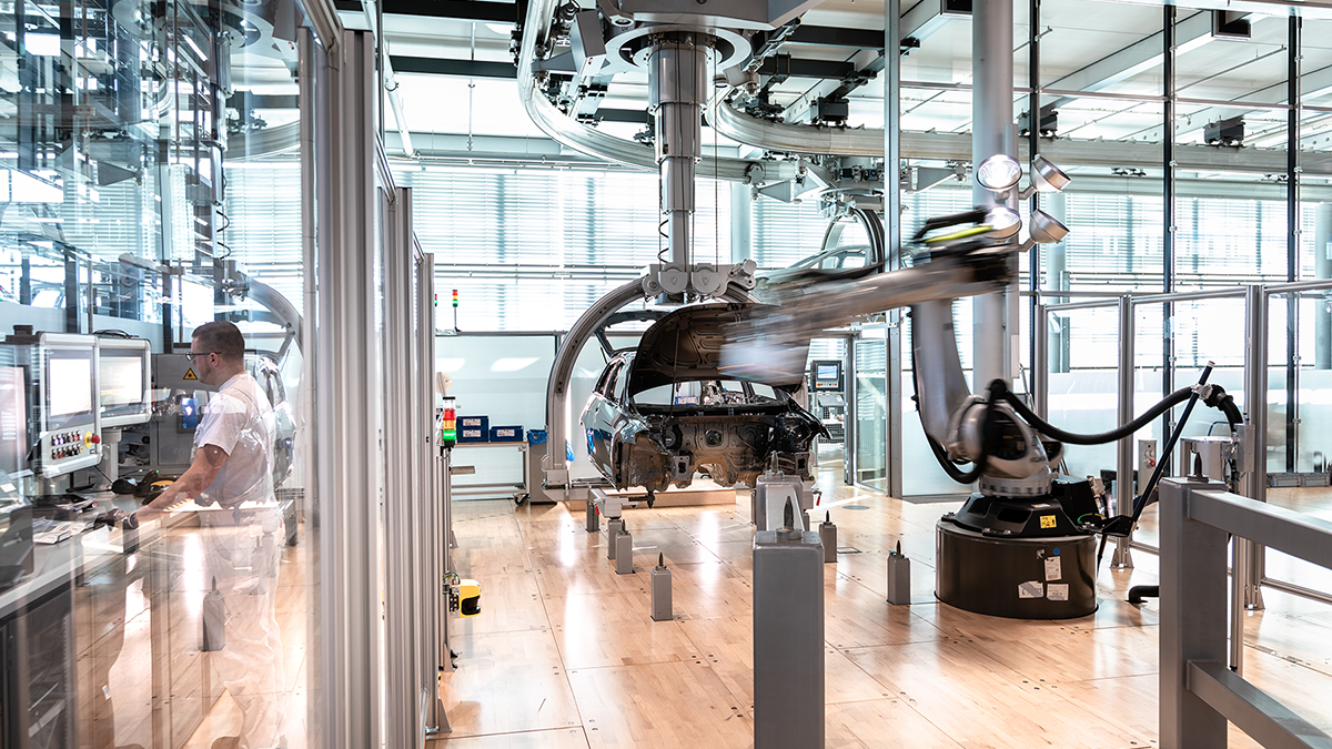 SQC, Themen: Gläserne Manufaktur 2019 VW, Gläserne Manufaktur in Dresden, Herstellung des E-Golfs