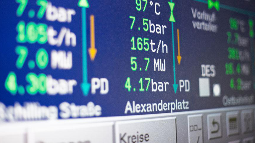 Nahaufnahme eines Bildschirms in einer Berliner Schaltwarte