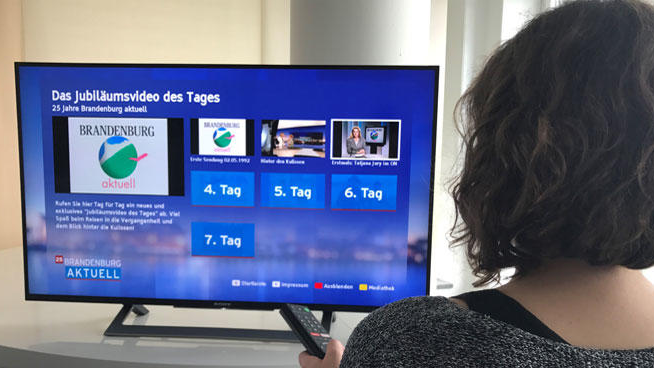 MPAT – Multi-Platform Application Toolkit for easy creation of HbbTV Apps used by the German broadcaster rbb (Rundfunk Berlin Brandenburg) at the 25th anniversary edition of “Brandenburg Aktuell” 