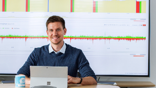 Dr. Christopher Krauß bei seiner Arbeit am Fraunhofer FOKUS im Bereich Future Applications and Media