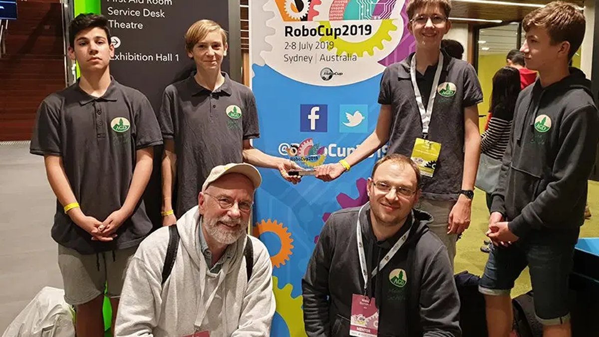 SQC, News: RoboCup 2019 Junior-Team beim RoboCup 2019 in Australien